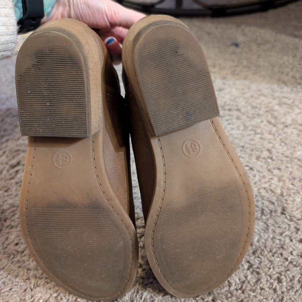 Universal Thread Brown Ankle Boots - Picture 3 of 6